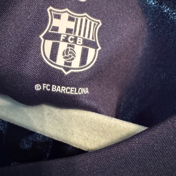 Kids FC Barcelona MESSI Jersey - Red, Blue, Black size 8 - Picture 4 of 5